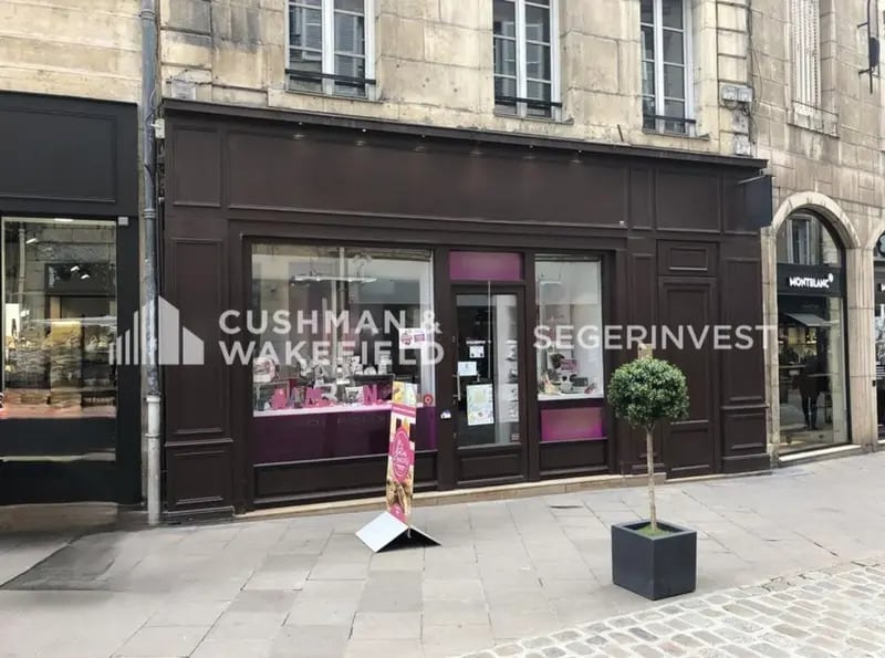 15 Rue Des Forges, Dijon à louer Photo de l’immeuble– Image 1 sur 7