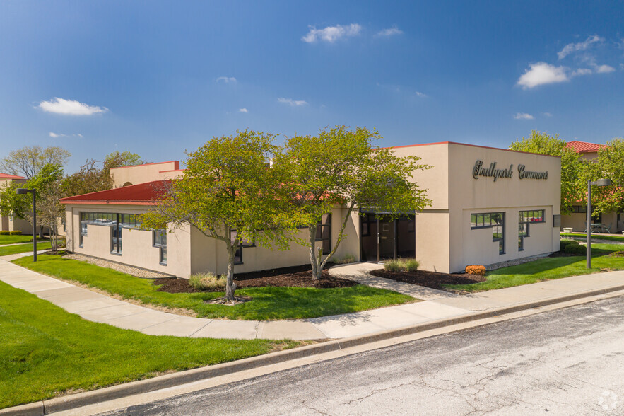 1315-1317 S Fountain Dr, Olathe, KS à vendre - Photo principale – Image 1 sur 4