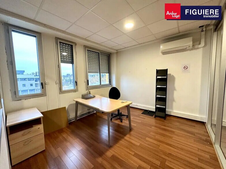 565 Rue Marcelin Berthelot, Aix-en-Provence à louer - Photo intérieure – Image 2 sur 12