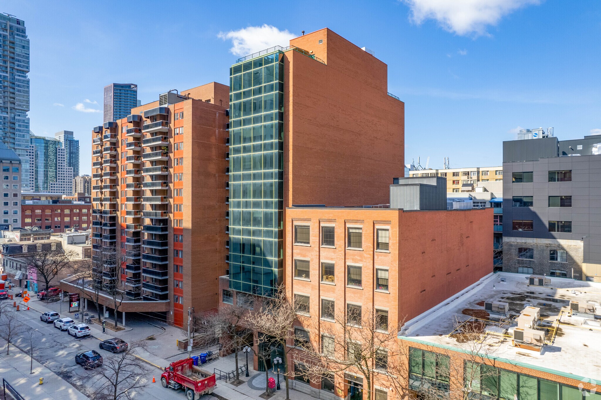 30 St Patrick St, Toronto, ON à louer Photo principale– Image 1 sur 7