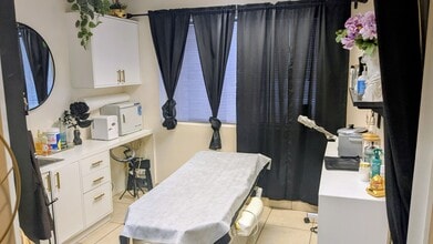 9020-9030 S McClintock Dr, Tempe, AZ à louer Photo intérieure– Image 2 sur 4