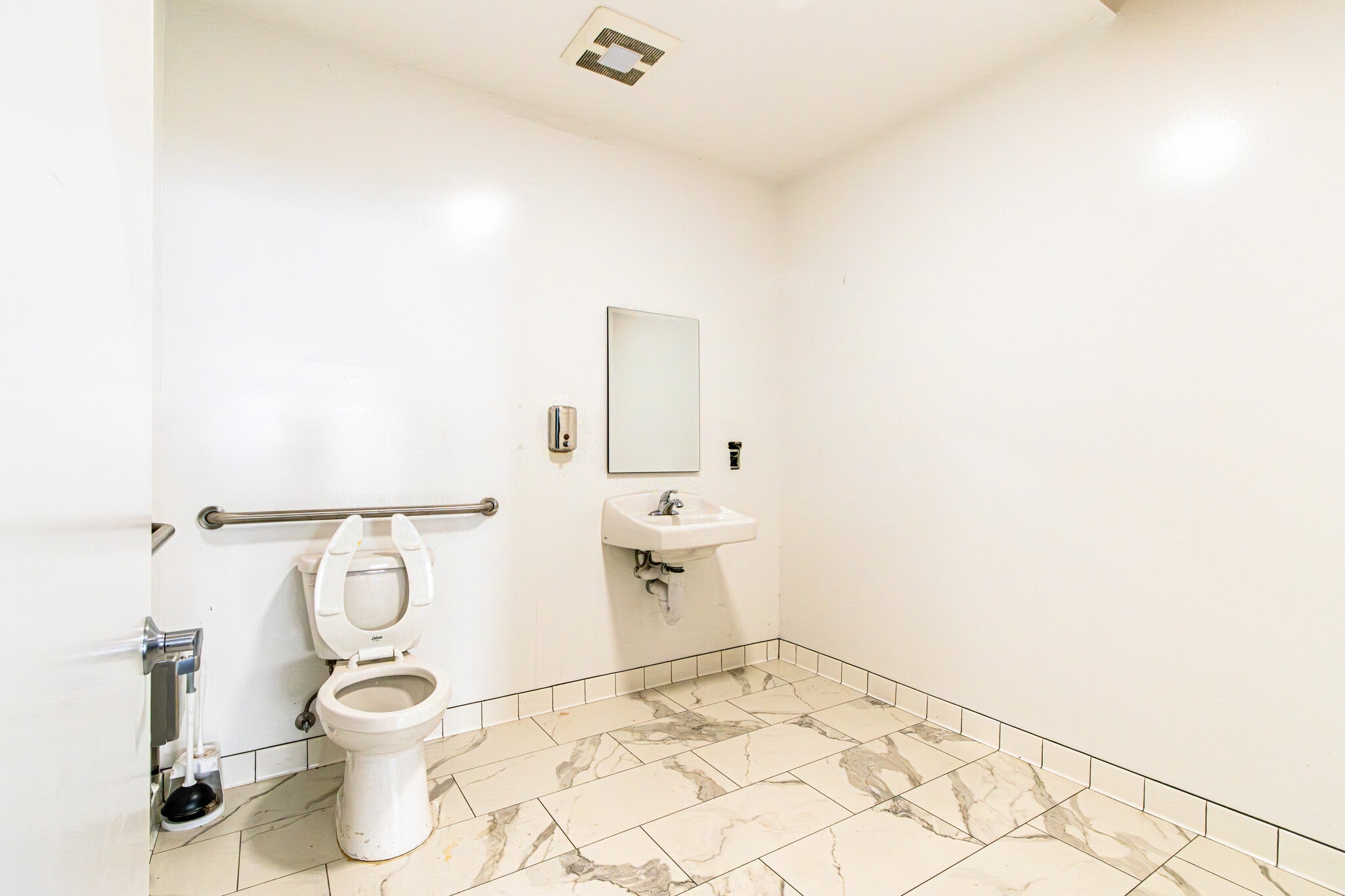 2815 23rd St, San Francisco, CA à louer Photo intérieure– Image 1 sur 12