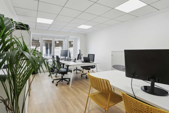 Plus de détails pour 12 Rue Auber, LE VÉSINET - Bureau à louer