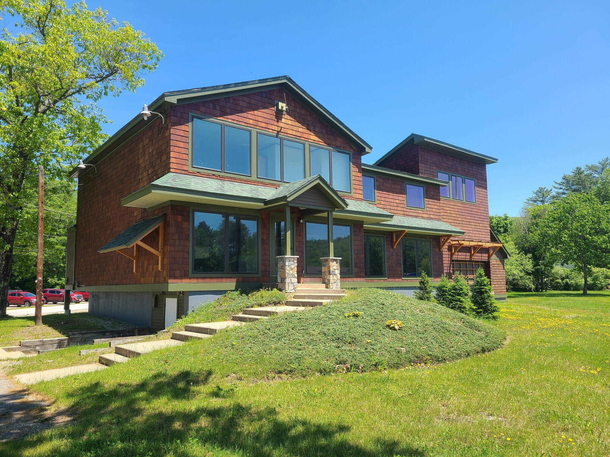 12 Southmayd St, Campton, NH à vendre Photo de l’immeuble– Image 1 sur 31
