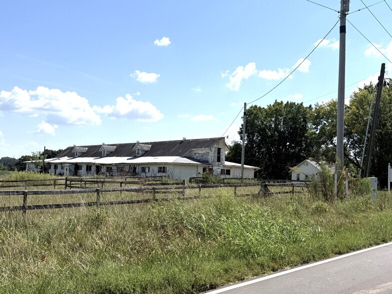 10989 Old State Rd, Evansville, IN à vendre - Photo de l’immeuble – Image 3 sur 4