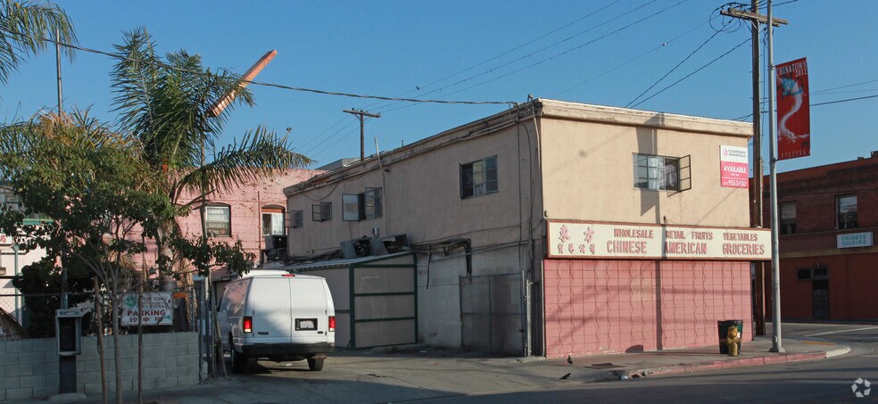 658 N Broadway, Los Angeles, CA à louer - Photo de l’immeuble – Image 2 sur 5