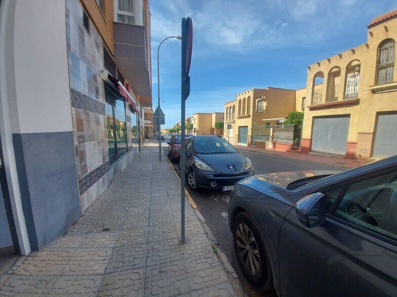 Local commercial dans El Ejido, Almería à louer - Photo de l’immeuble – Image 2 sur 8