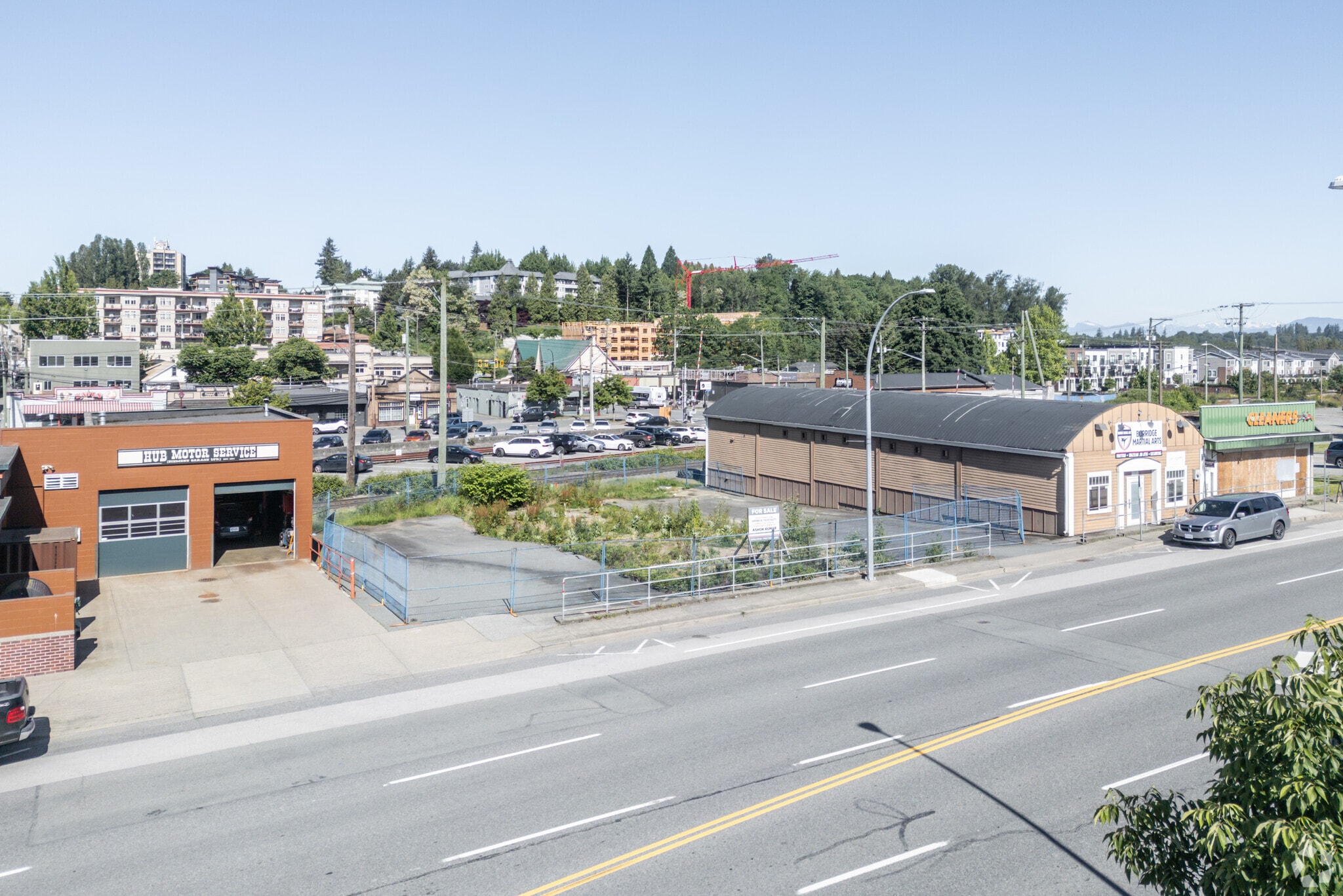 2627 Gladys Av, Abbotsford, BC à vendre Photo principale– Image 1 sur 3