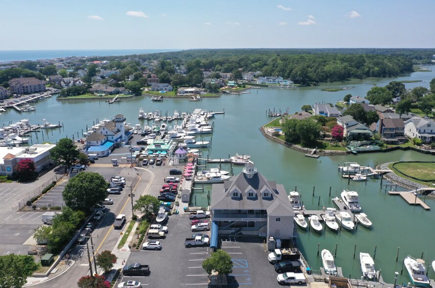 308 Mediterranean Ave, Virginia Beach, VA à louer - Photo de l’immeuble – Image 2 sur 22