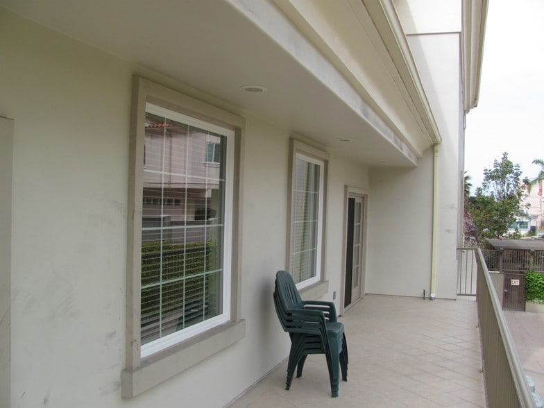 511 Torrance Blvd, Redondo Beach, CA à louer - Photo de l’immeuble – Image 2 sur 16