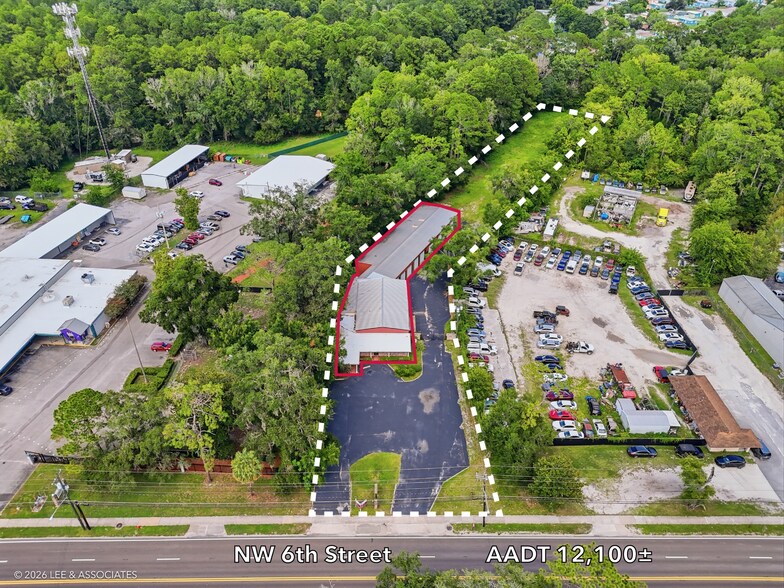 4141 NW 6th St, Gainesville, FL à louer - Photo de l’immeuble – Image 2 sur 22