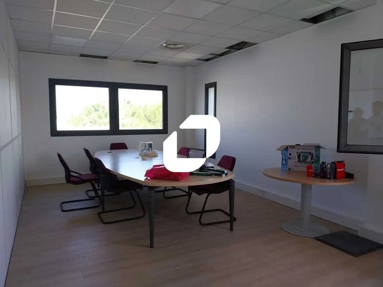 Bureau dans Montpellier à louer - Photo de l’immeuble – Image 2 sur 18