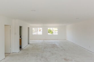 12923 Venice Blvd, Los Angeles, CA à louer Photo intérieure– Image 2 sur 5