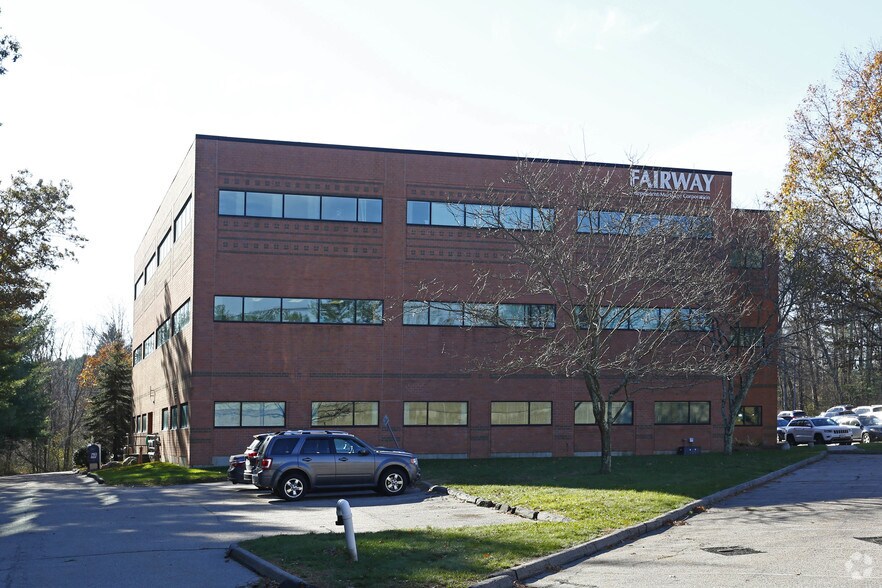 124 Washington St, Foxborough, MA à louer - Photo de l’immeuble – Image 1 sur 4