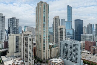 Plus de détails pour 33 W Ontario St, Chicago, IL - Logement à vendre