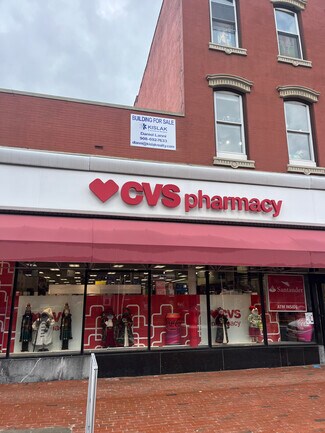 Plus de détails pour 7 W Main St, Freehold, NJ - Local commercial à vendre