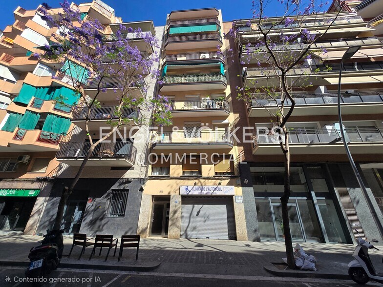 Immeuble residentiel dans Barcelone, Barcelona à vendre - Photo de l’immeuble – Image 1 sur 1