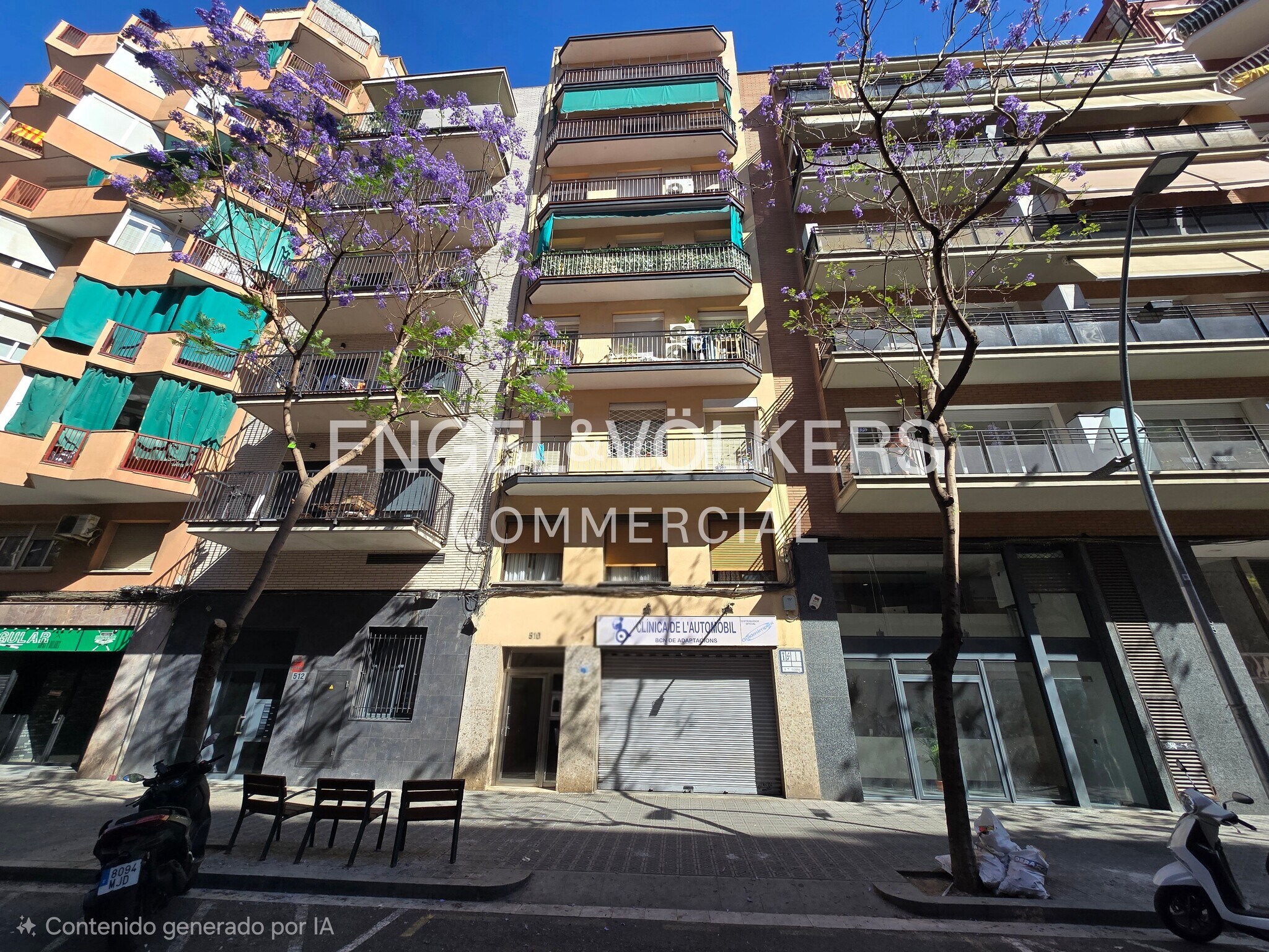 Immeuble residentiel dans Barcelone, Barcelona à vendre Photo de l’immeuble– Image 1 sur 2