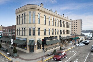 Plus de détails pour 772 W Main St, Lake Geneva, WI - Bureau à louer