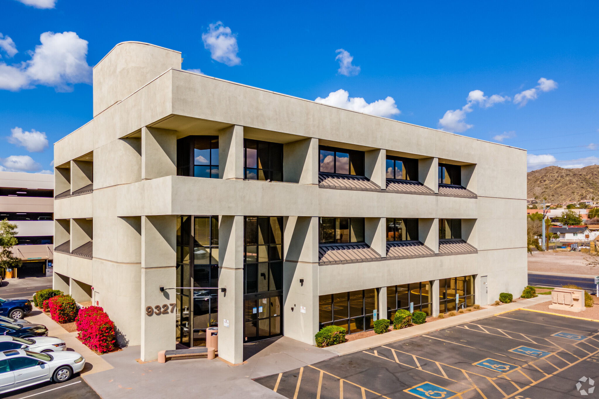 9327 N 3rd St, Phoenix, AZ à louer Photo principale– Image 1 sur 10