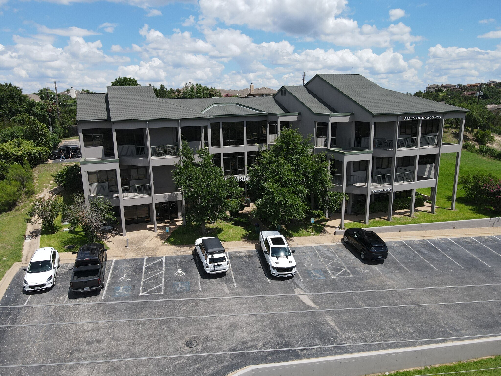 907 Ranch Road 620 S, Austin, TX à louer Photo de l’immeuble– Image 1 sur 5