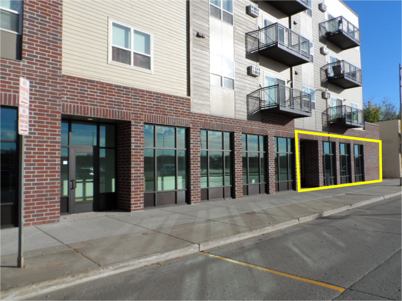 100 Collins Ave, Mandan, ND à louer - Photo de l’immeuble – Image 3 sur 3