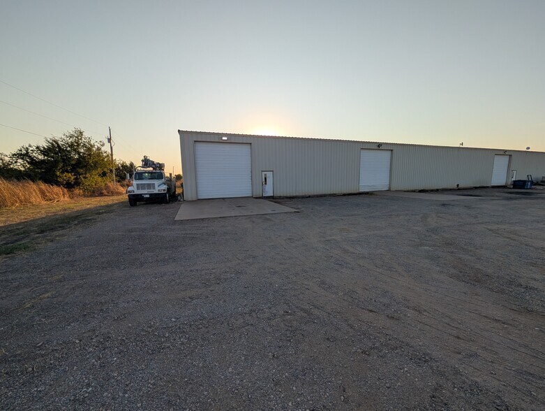 801 Canter Ct, Stillwater, OK à louer - Photo de l’immeuble – Image 3 sur 3