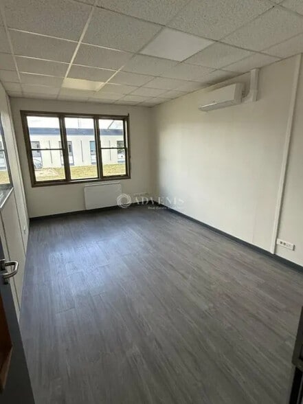 Bureau dans La Chapelle-Saint-Mesmin à louer - Photo de l’immeuble – Image 3 sur 6