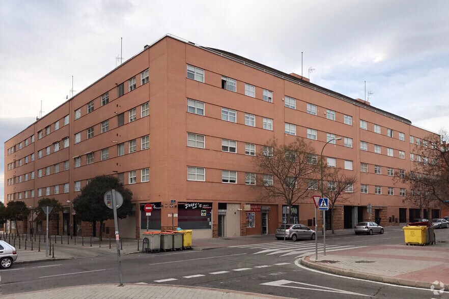 Calle Pergamino, 28, Madrid, Madrid à vendre - Photo de l’immeuble – Image 2 sur 2