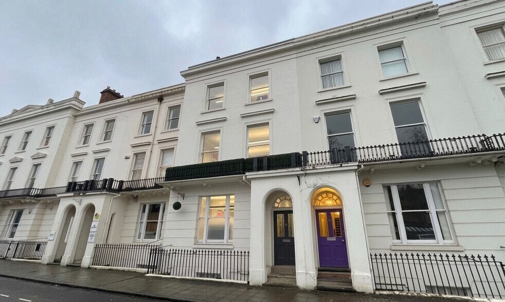 14 Hamilton Ter, Leamington Spa à louer - Photo de l’immeuble – Image 1 sur 10