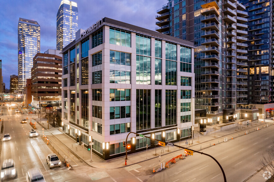 540 12th Ave SW, Calgary, AB à louer - Photo principale – Image 1 sur 7