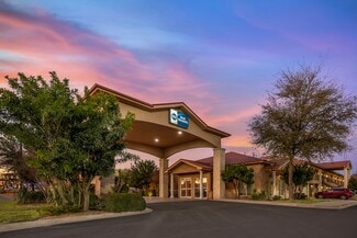 Plus de détails pour 244 Dos Rios Dr, Junction, TX - Hôtellerie à vendre