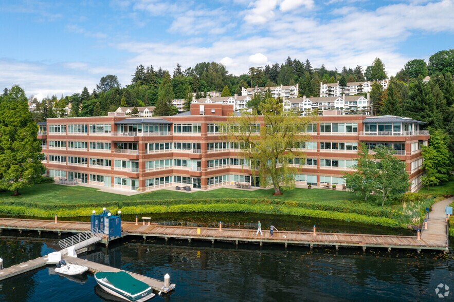 5000 Carillon Pt, Kirkland, WA à louer - Photo de l’immeuble – Image 1 sur 5