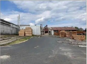 Local d'activités dans Goetzenbruck à vendre - Photo de l’immeuble – Image 3 sur 6