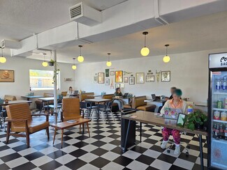 Plus de détails pour 1401 49th St S, Gulfport, FL - Local commercial à louer