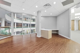 15425 North Fwy, Houston, TX à louer Photo intérieure– Image 2 sur 7