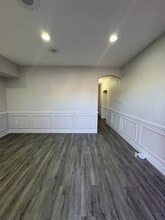 501-527 S Paula Dr, Dunedin, FL à louer Photo intérieure– Image 2 sur 7