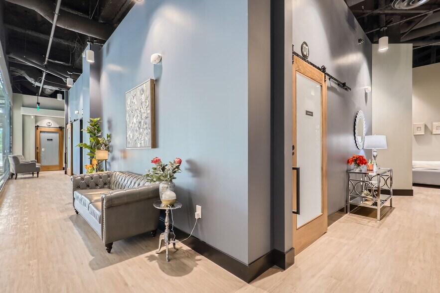 3000 E 1st Ave, Denver, CO à louer - Photo intérieure – Image 3 sur 13