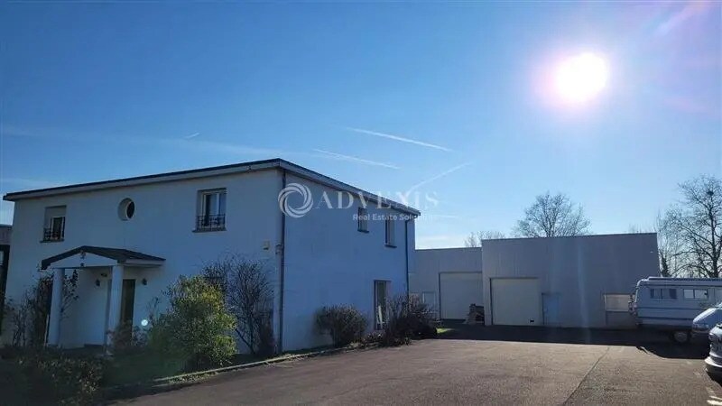 Local d'activités dans Vertou à vendre - Photo de l’immeuble – Image 3 sur 7