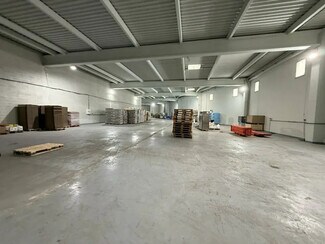 Plus de détails pour Local d'activités à louer