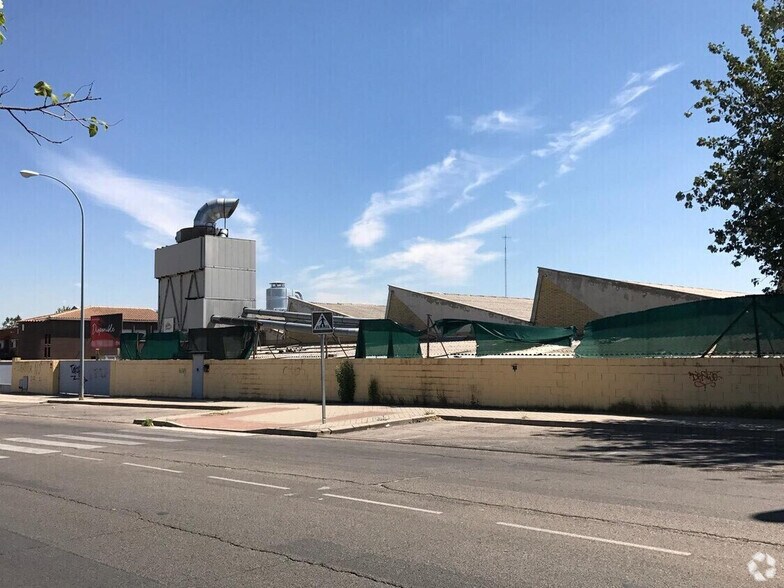 Local commercial dans Móstoles, Madrid à louer - Photo de l’immeuble – Image 2 sur 2
