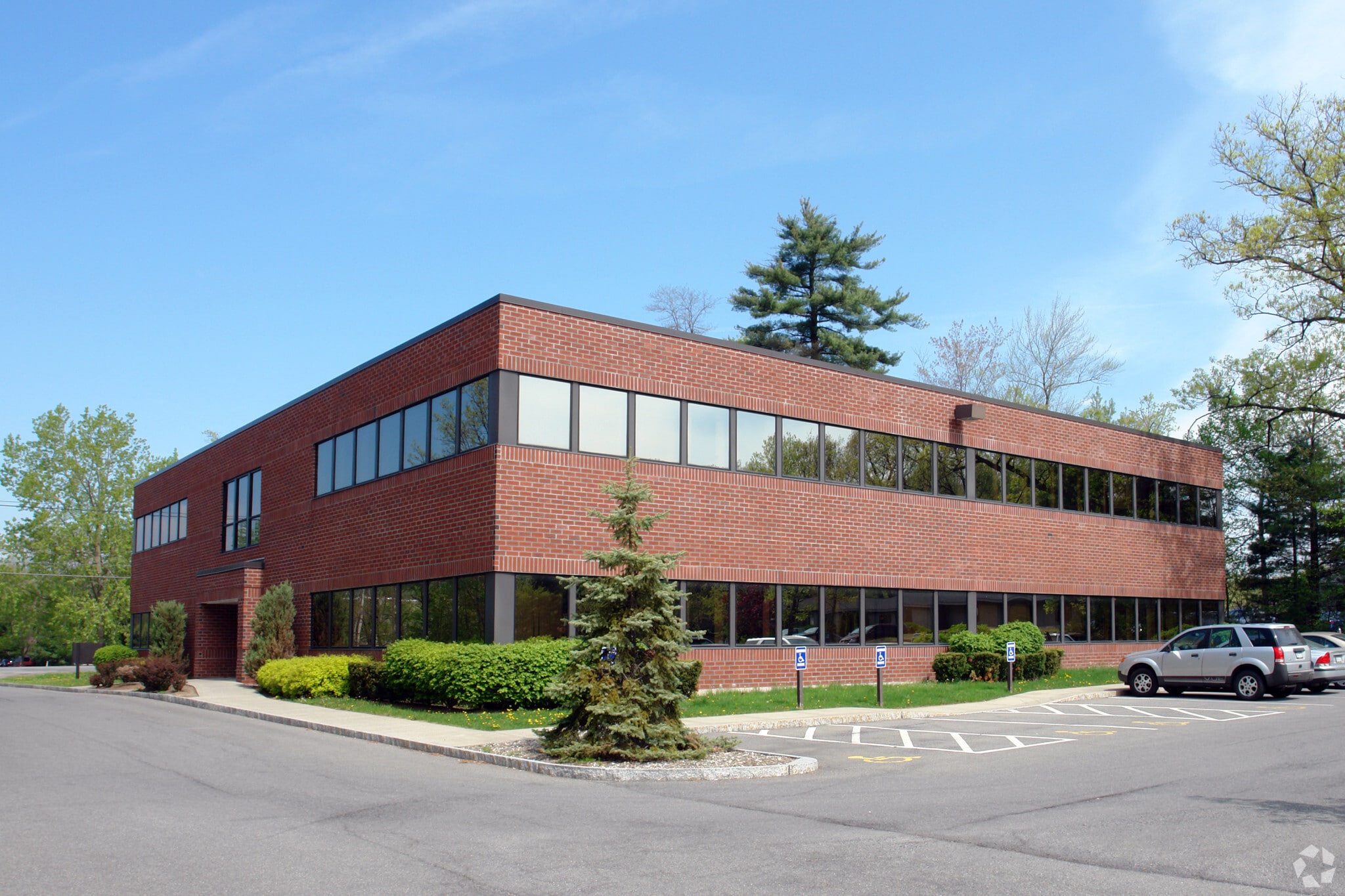 441 New Karner Rd, Albany, NY à louer Photo principale– Image 1 sur 3