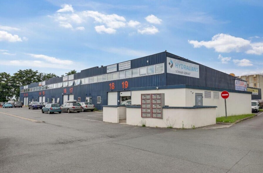 4 Route De Longjumeau, Chilly-Mazarin à louer - Photo de l’immeuble – Image 1 sur 4