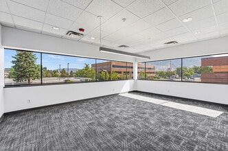 1225 E Fort Union Blvd, Cottonwood Heights, UT à louer Photo intérieure– Image 2 sur 6