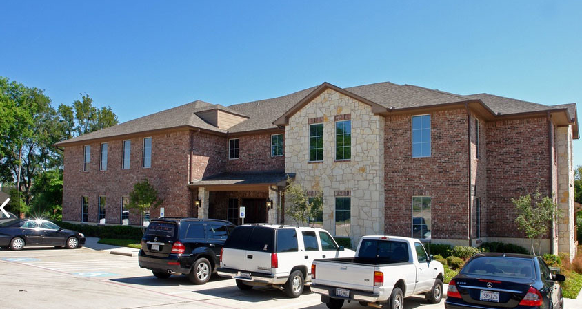 2340 Justin Rd, Highland Village, TX à louer - Photo de l’immeuble – Image 2 sur 4