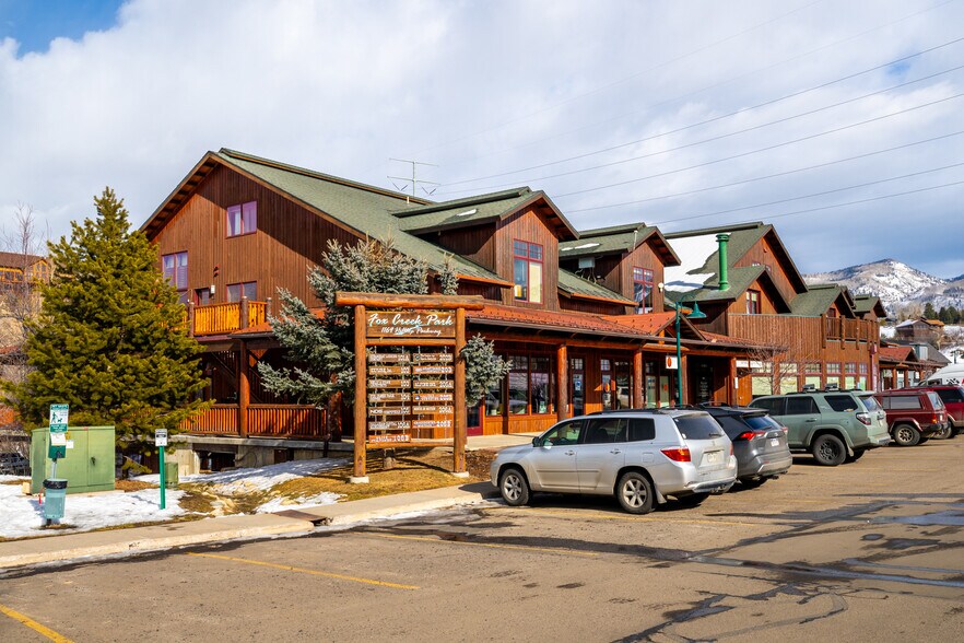 1169 Hilltop Pky, Steamboat Springs, CO à louer - Photo principale – Image 1 sur 17