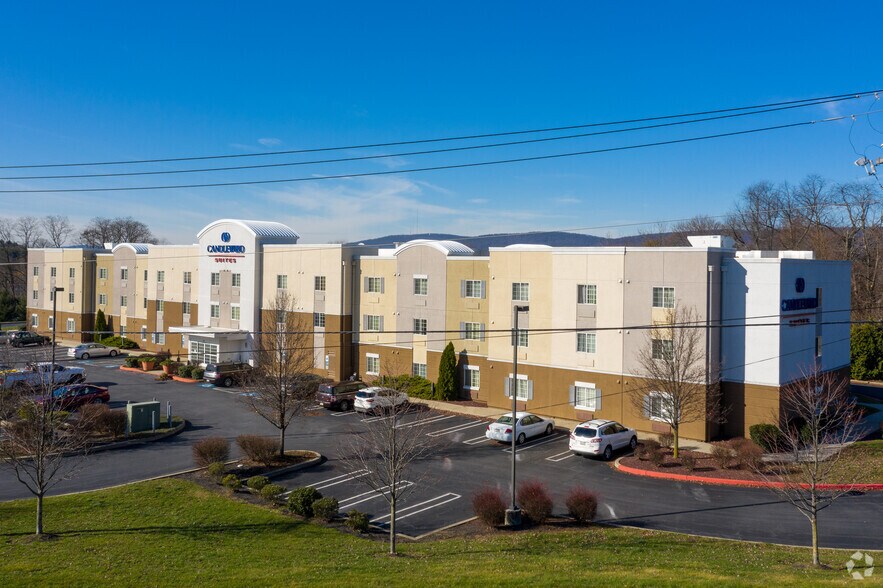 504 N Mountain Rd, Harrisburg, PA à vendre - Photo de l’immeuble – Image 2 sur 5