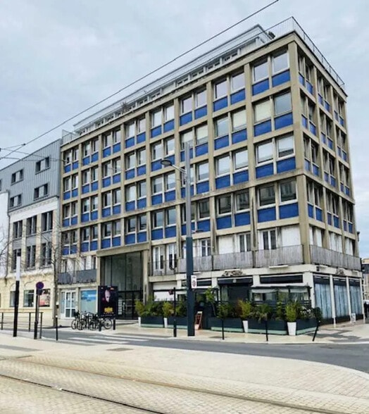 Bureau dans Le Havre à vendre - Photo de l’immeuble – Image 1 sur 5