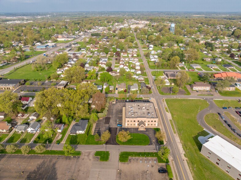 323 Marion Ave, Massillon, OH à vendre - Photo de l’immeuble – Image 3 sur 18