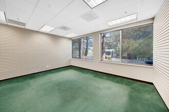 2350 Ravine Way, Glenview, IL à louer Photo intérieure– Image 2 sur 11